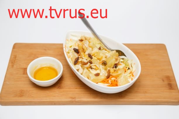 заправляем салат
