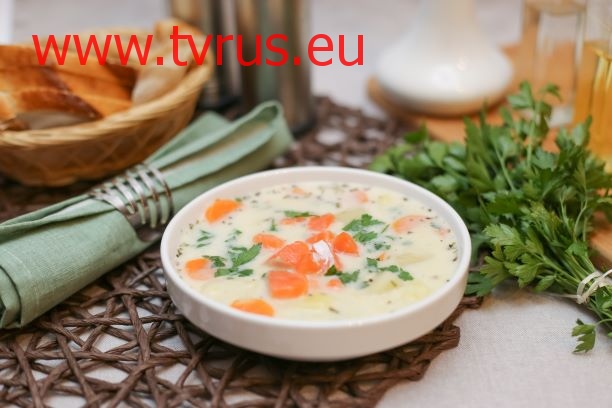 Суп с соленой форелью