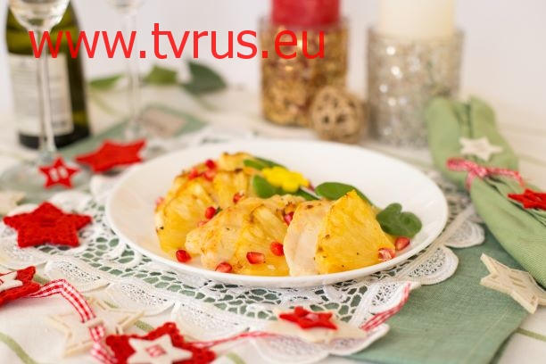 Филе с ананасами в духовке