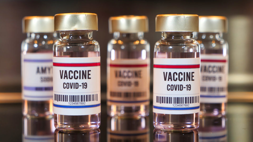 COVID вакцина